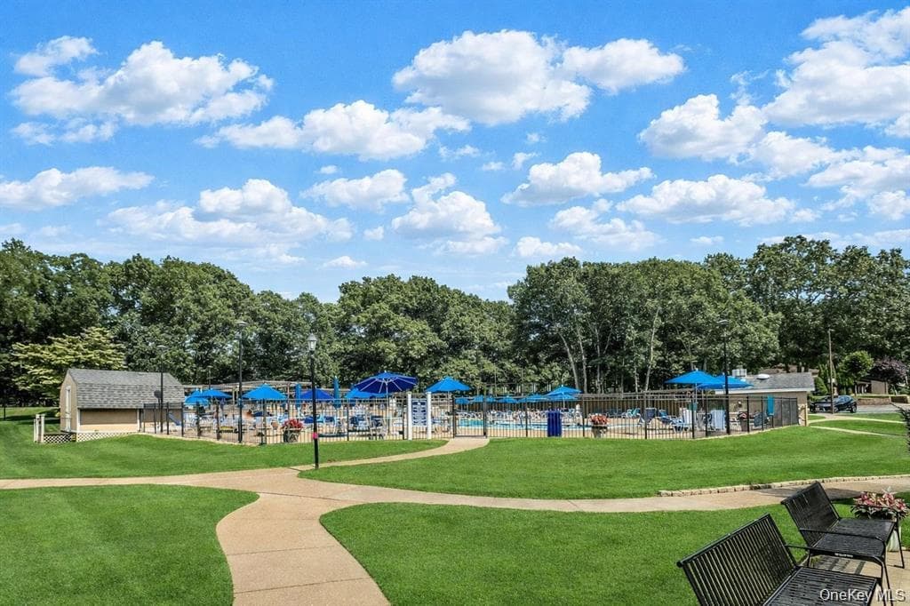 395 Woodbridge Drive Unit: E thumbnail 13
