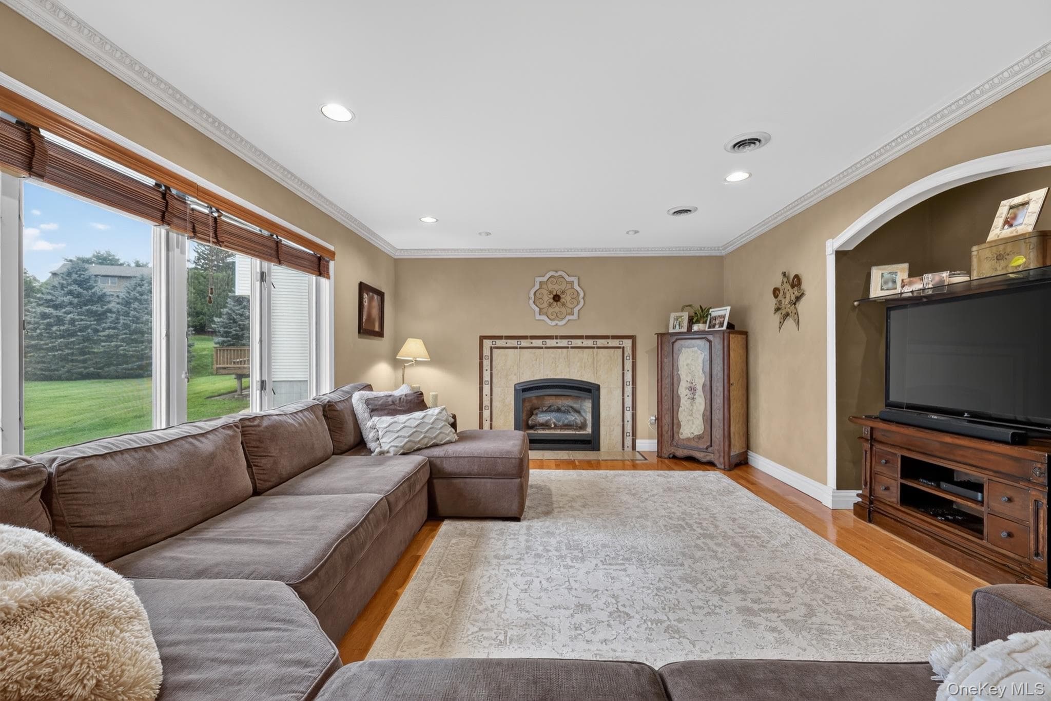 14 Lowell Drive thumbnail 18