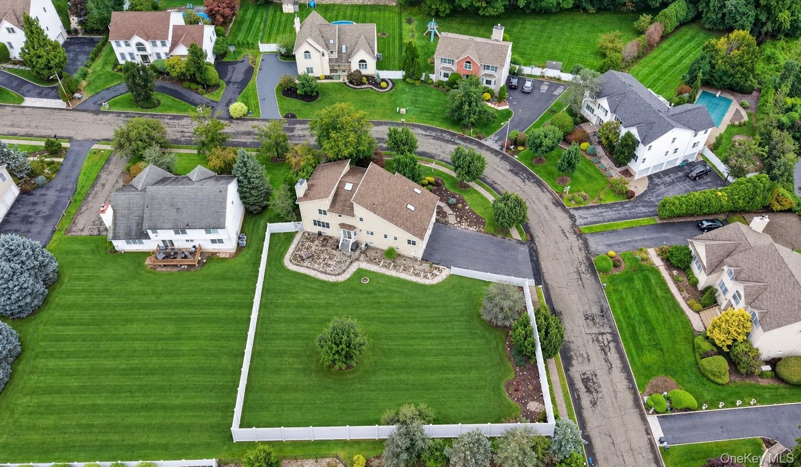 14 Lowell Drive thumbnail 45