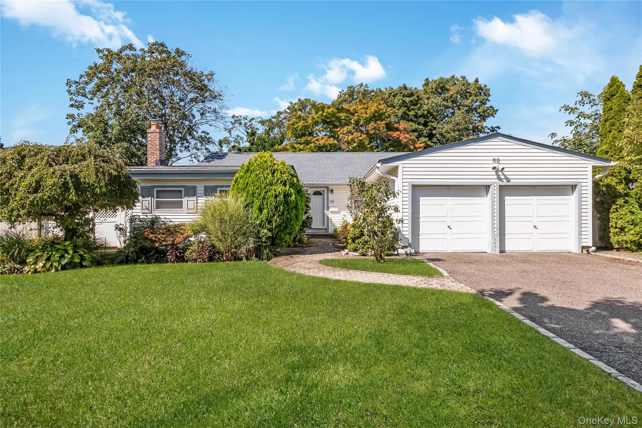 52 Voorhis Drive, Old Bethpage