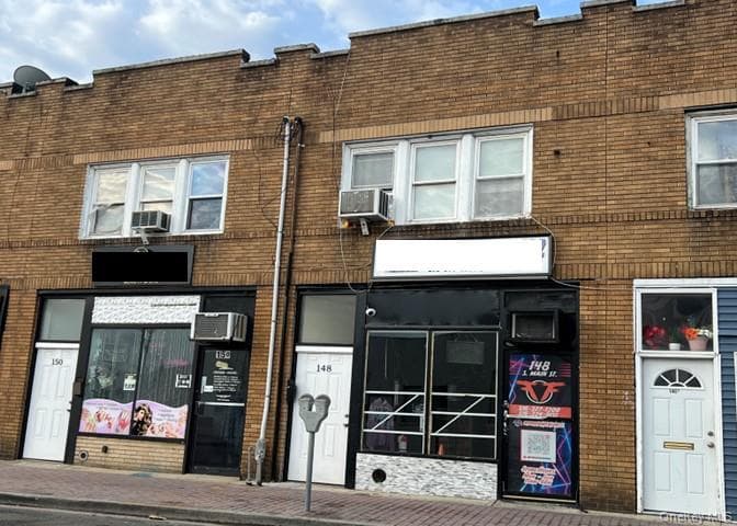 148-150 S Main Street, Freeport