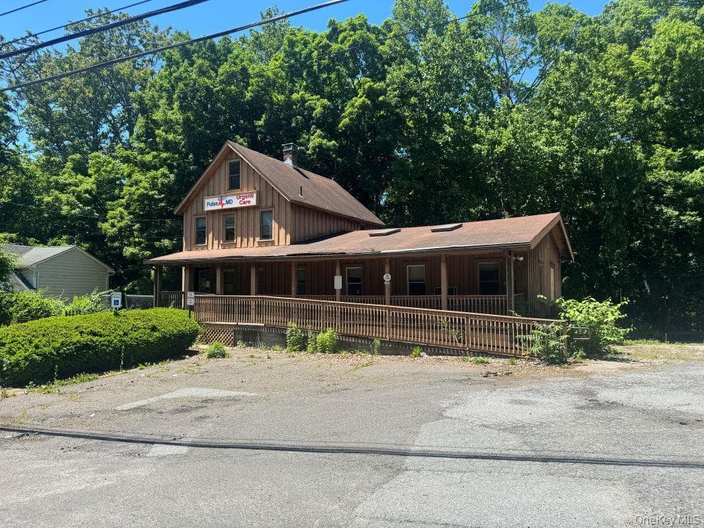 3244 Main Street, Mohegan Lake