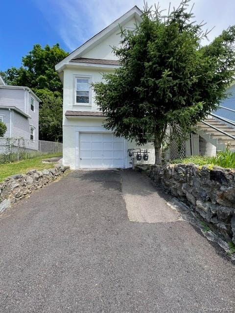7 Sweezy Avenue thumbnail 24