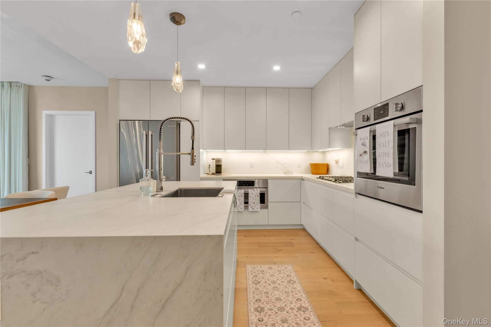 100 Boardwalk Unit: 904A thumbnail 7