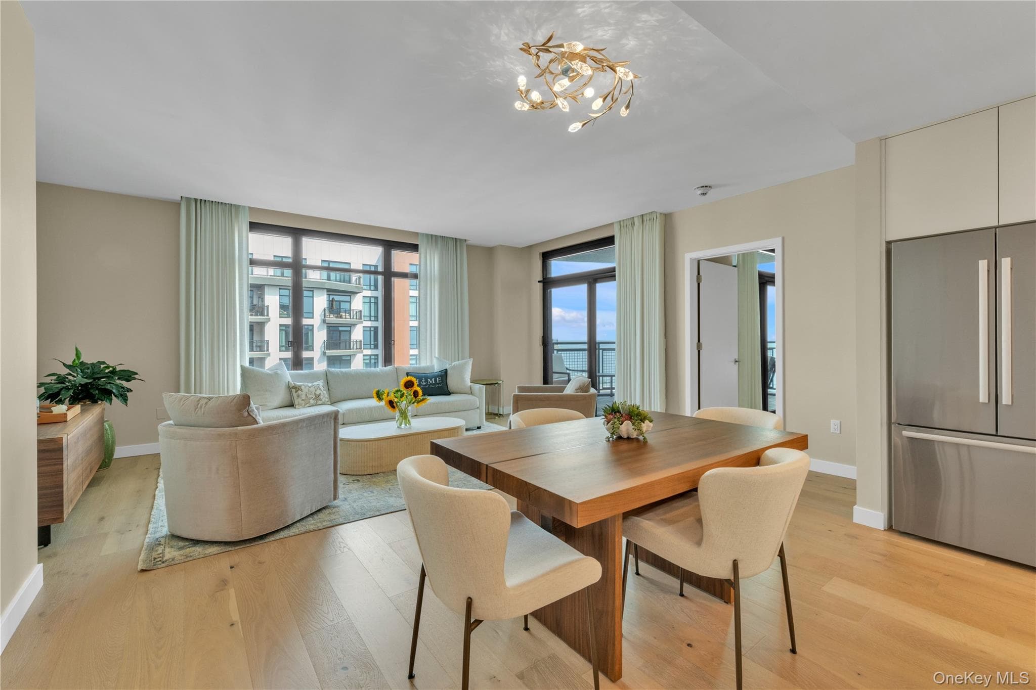 100 Boardwalk Unit: 904A thumbnail 3