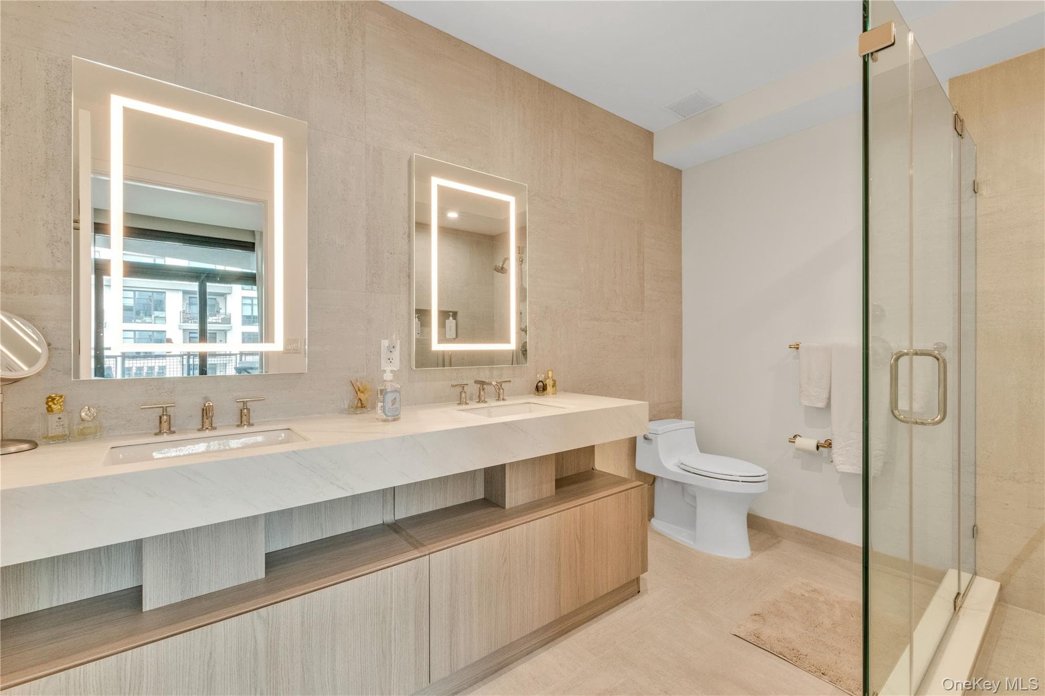 100 Boardwalk Unit: 904A thumbnail 12