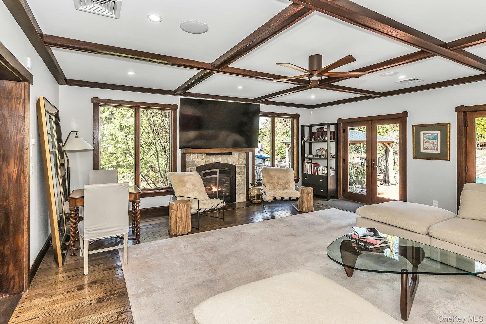 91 Crescent Beach Road thumbnail 18