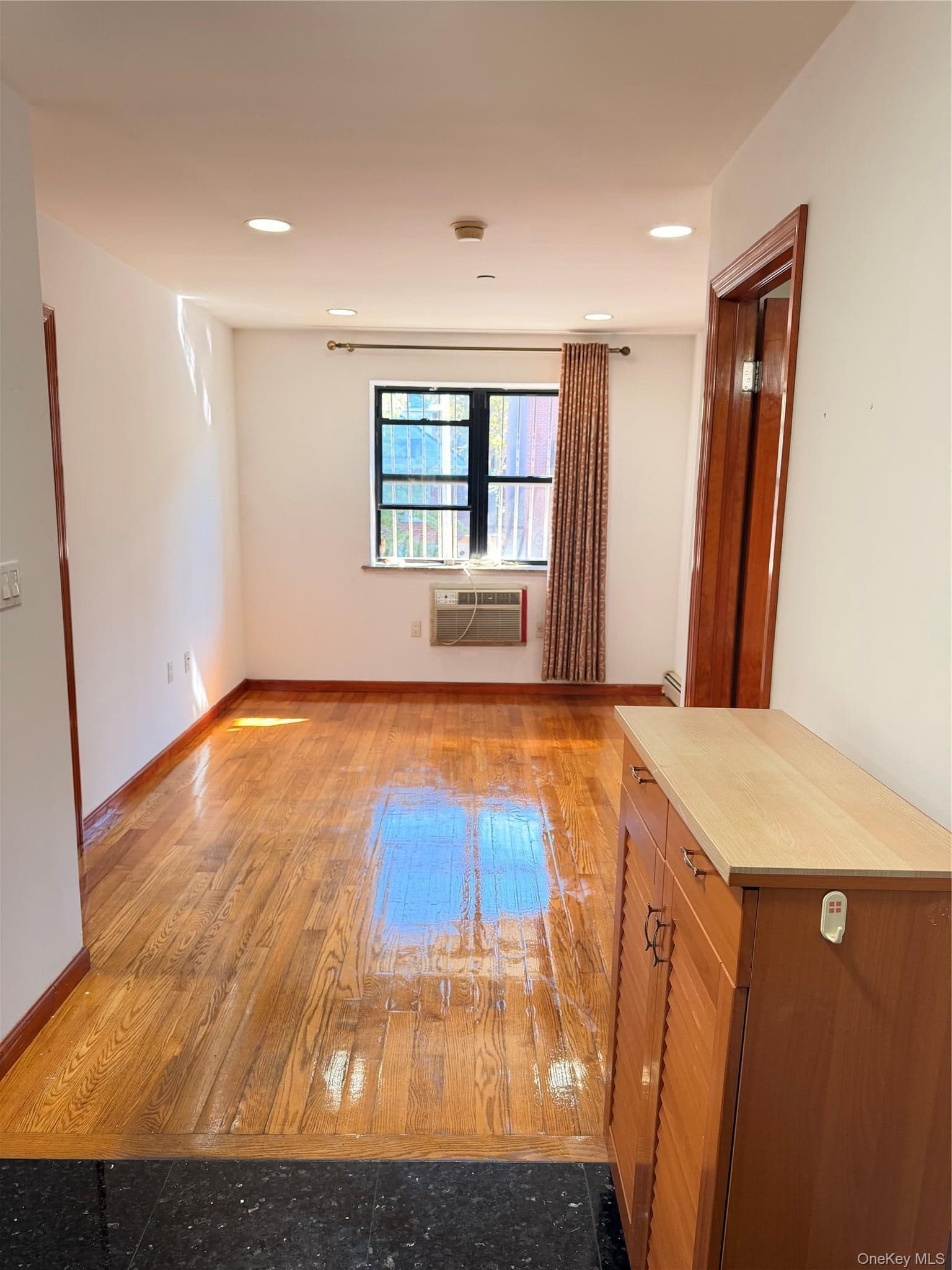 4040 68th Street Unit: 2A thumbnail 3