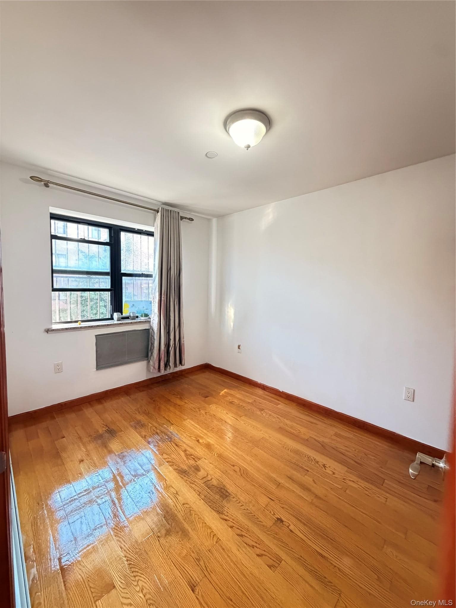 4040 68th Street Unit: 2A thumbnail 4
