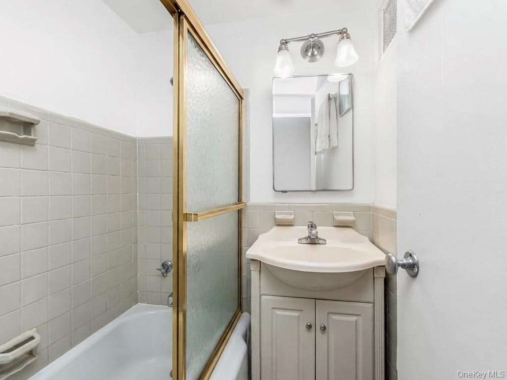 6 Fordham Hill Oval Unit: 10F thumbnail 12