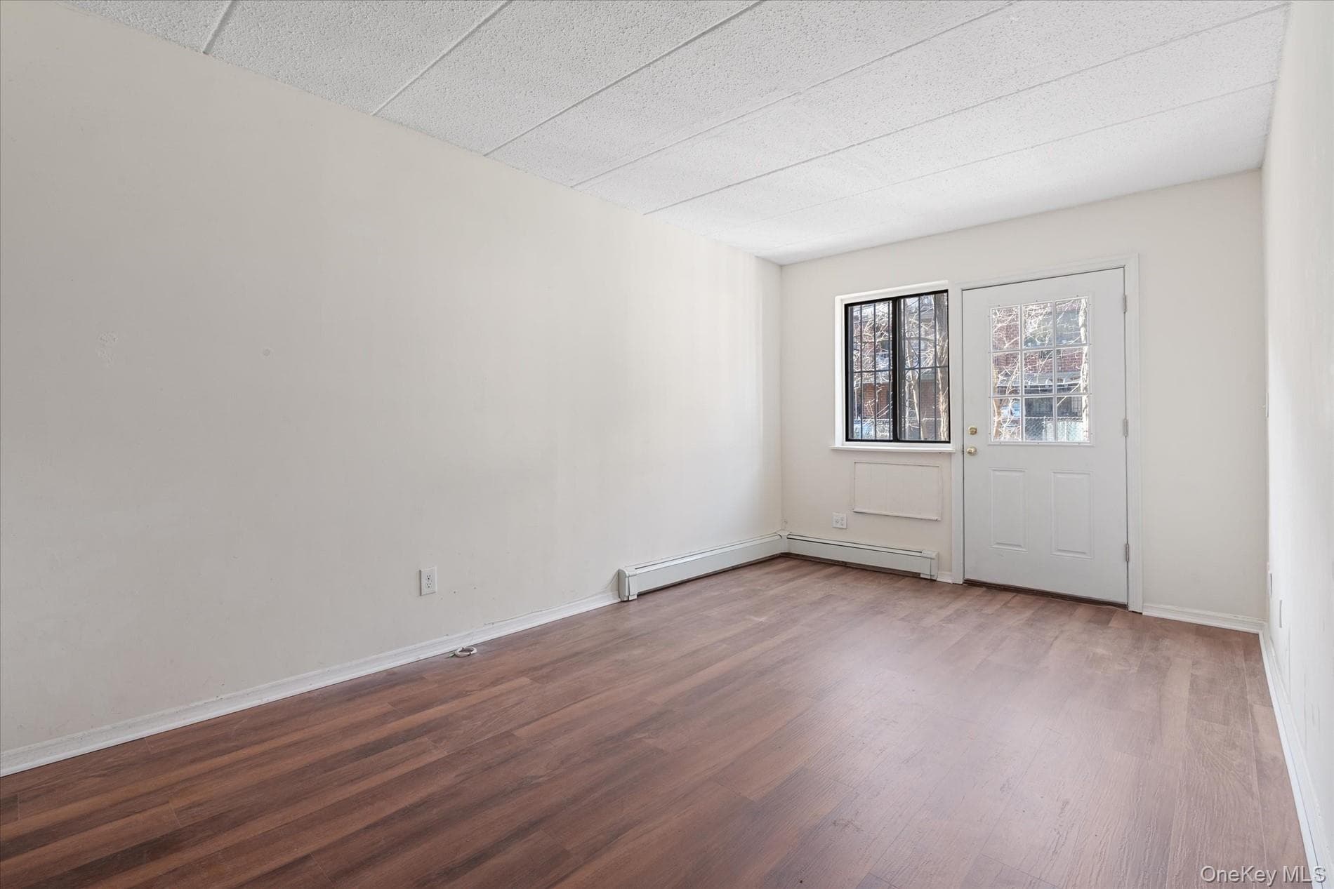 140-12 33rd Avenue Unit: 101 thumbnail 2
