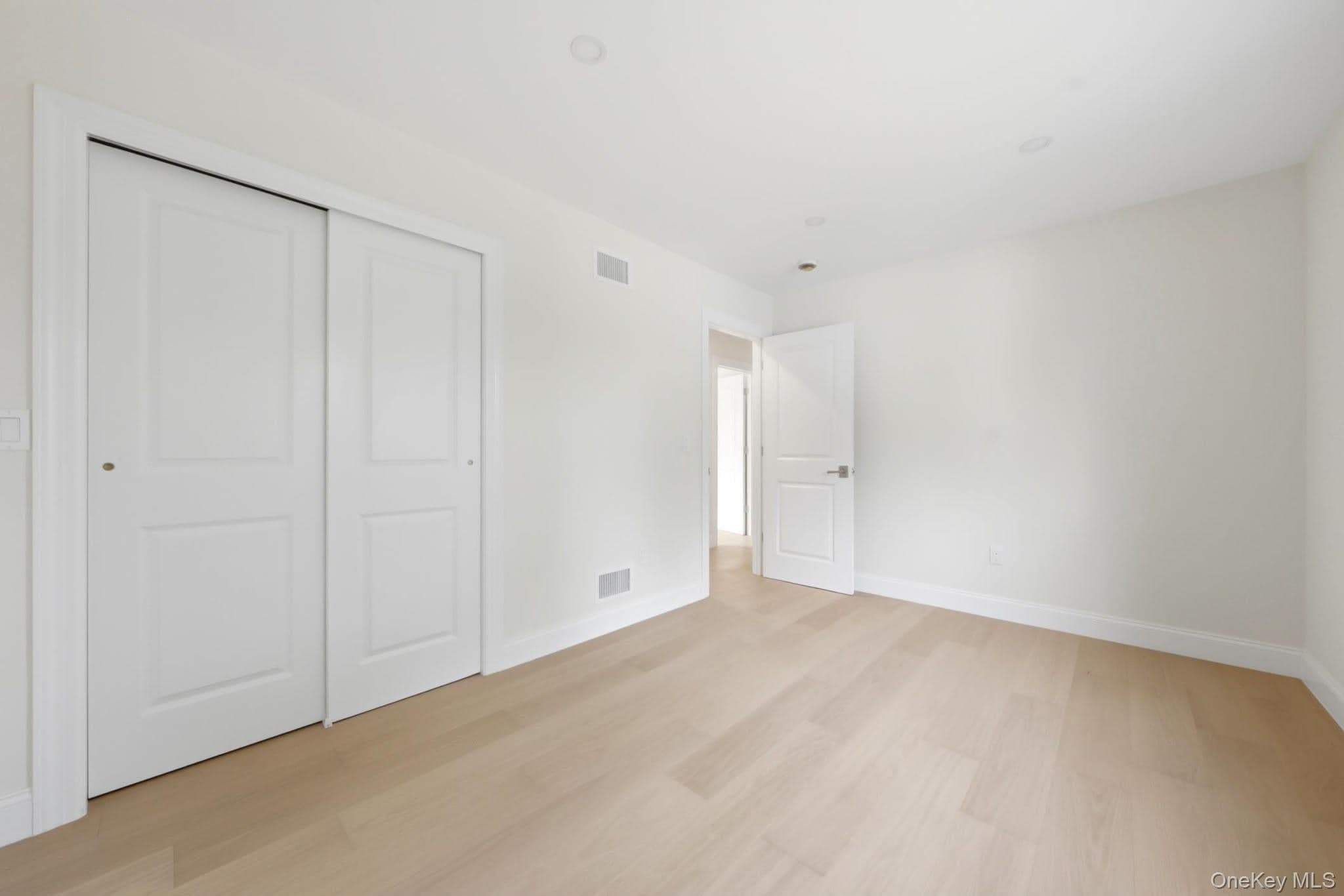 136 Udall Road thumbnail 19