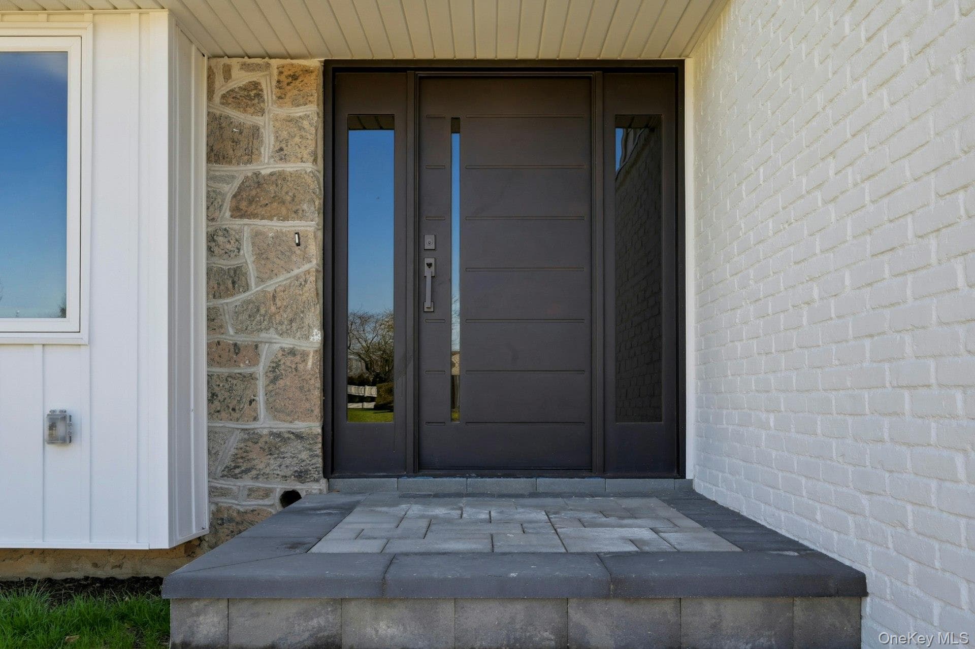 2040 Wellington Court thumbnail 8