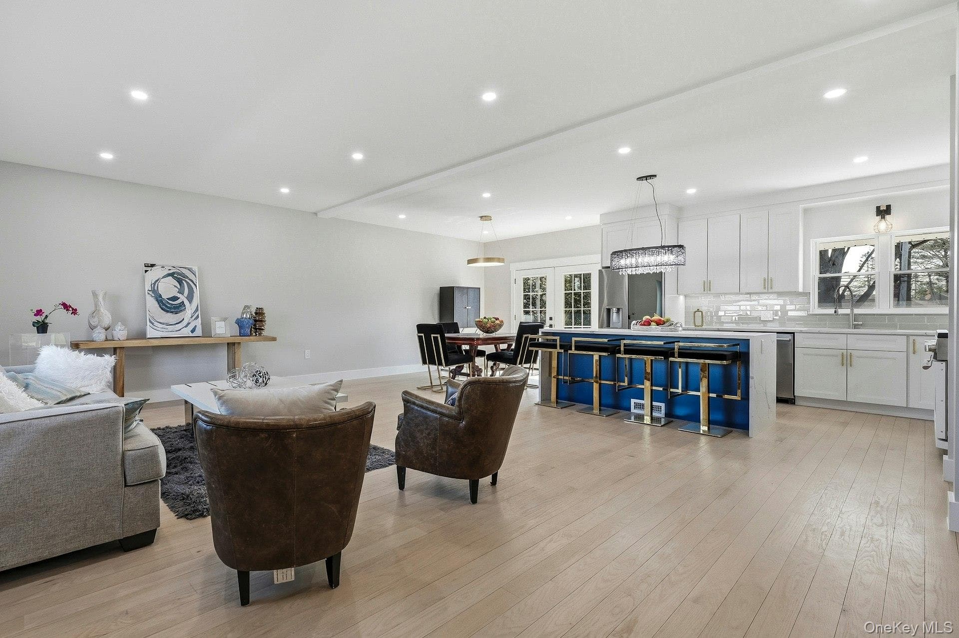 2040 Wellington Court thumbnail 11