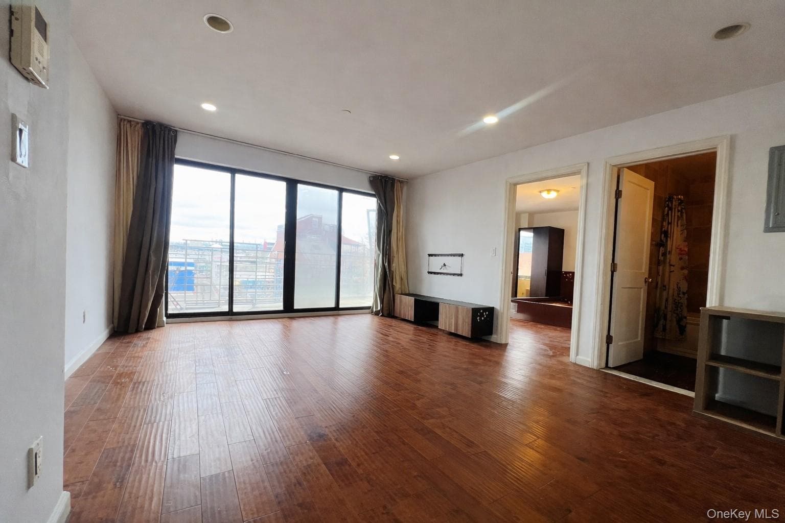 3138 137th Street Unit: 5A thumbnail 3