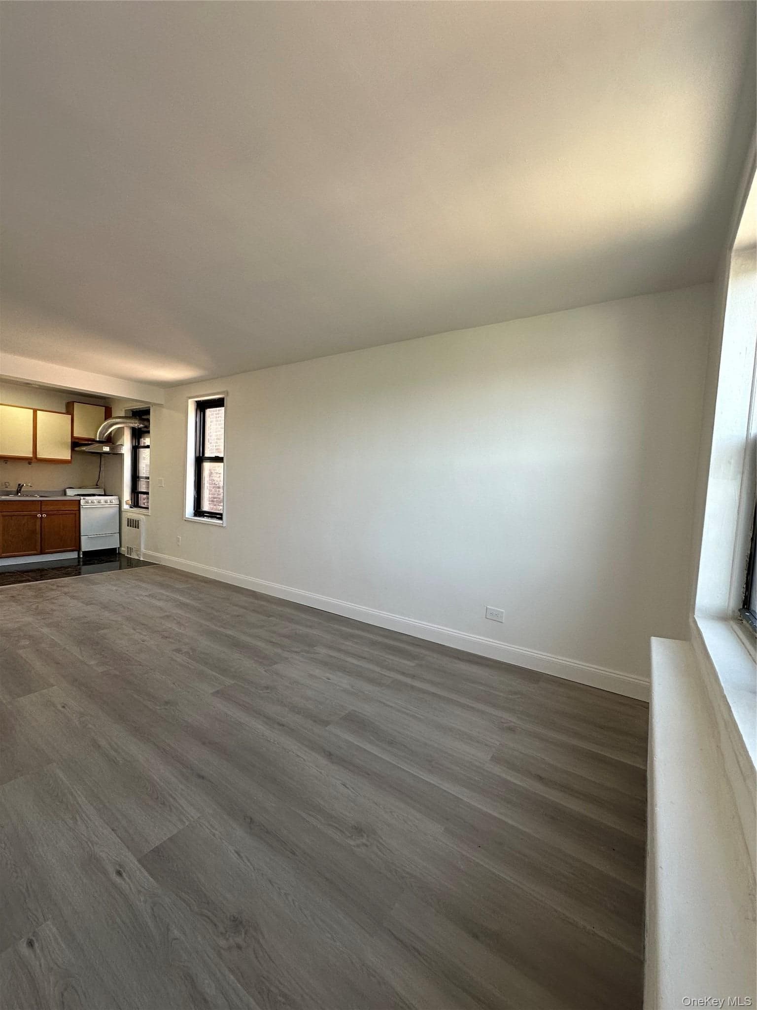 150-30 71 Avenue Unit: 6E thumbnail 5