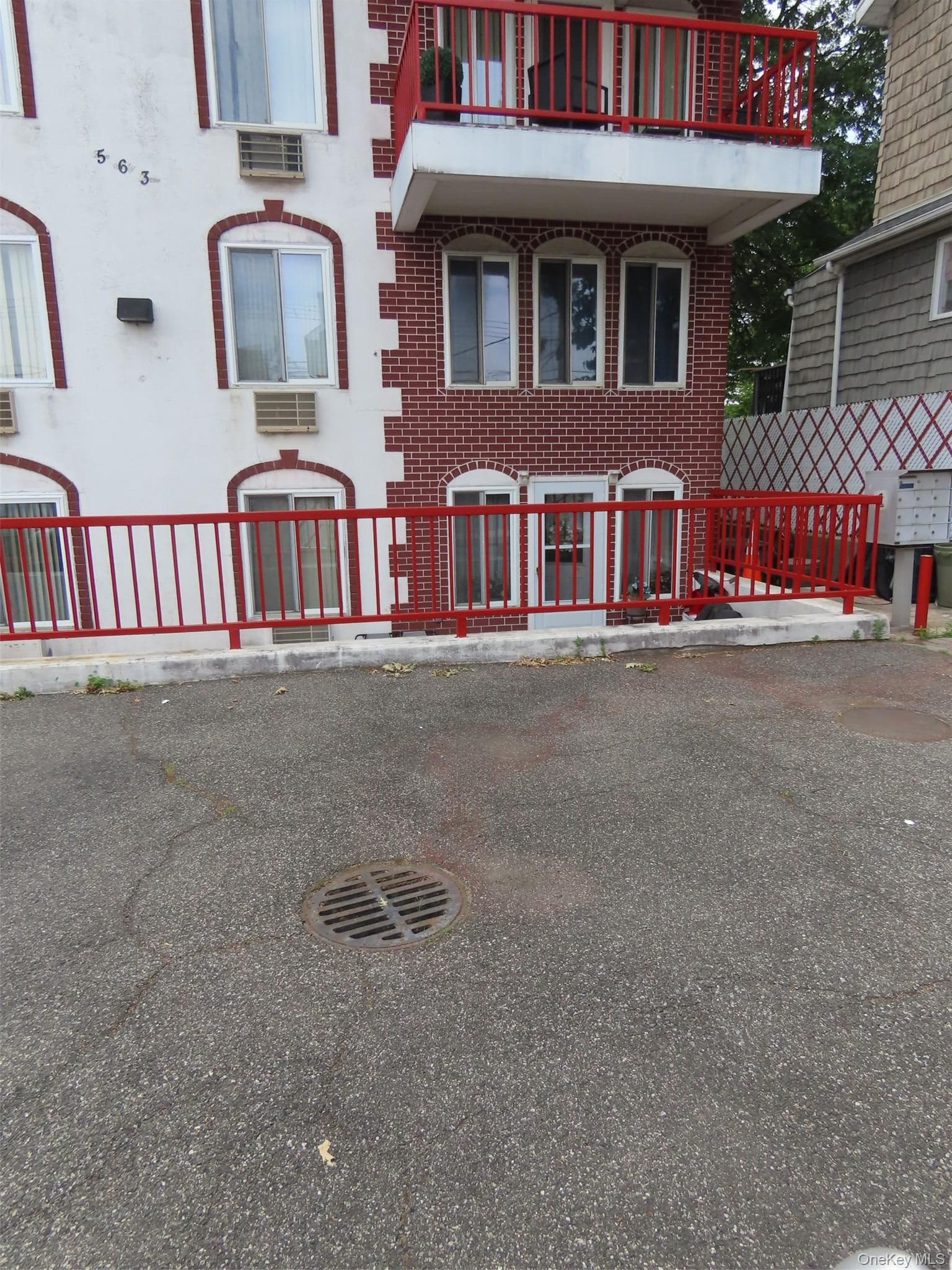 563 Ellsworth Avenue Unit: 3 thumbnail 11