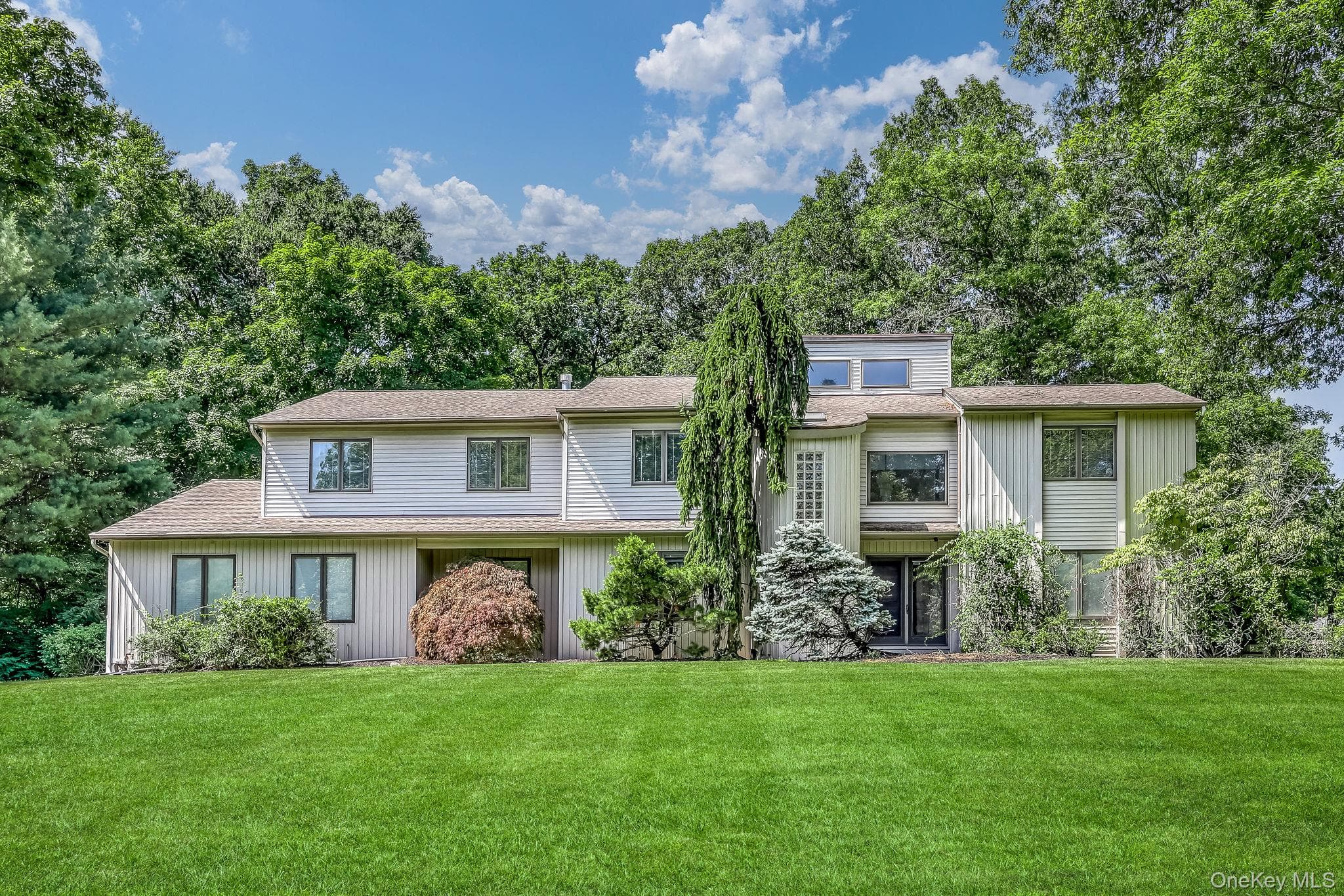 5 Zeck Court, Suffern