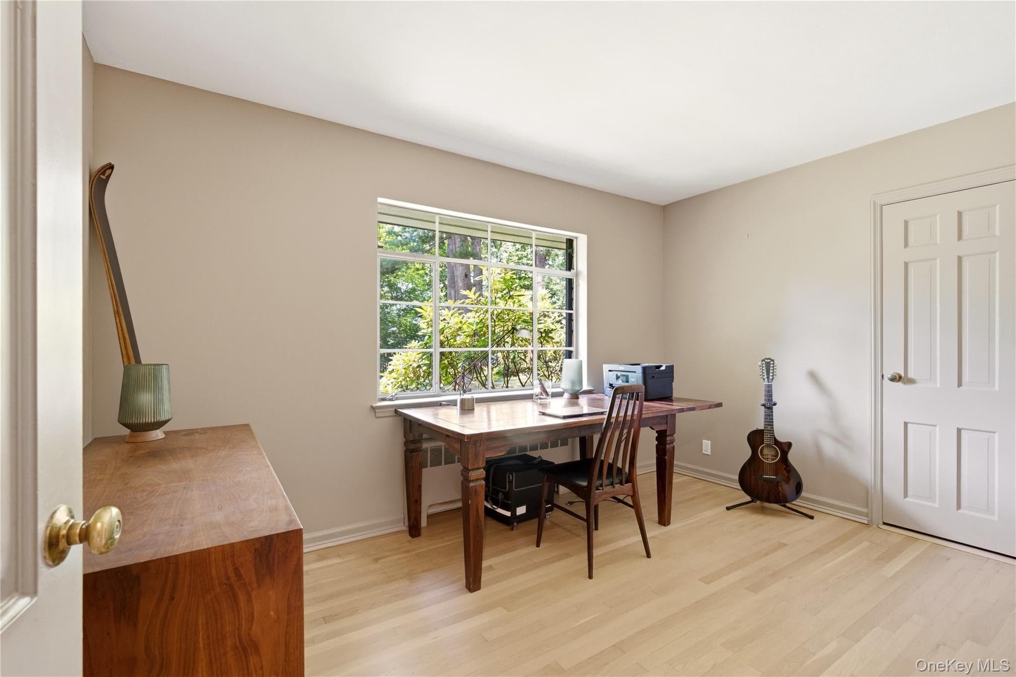 790 Bryant Avenue thumbnail 19