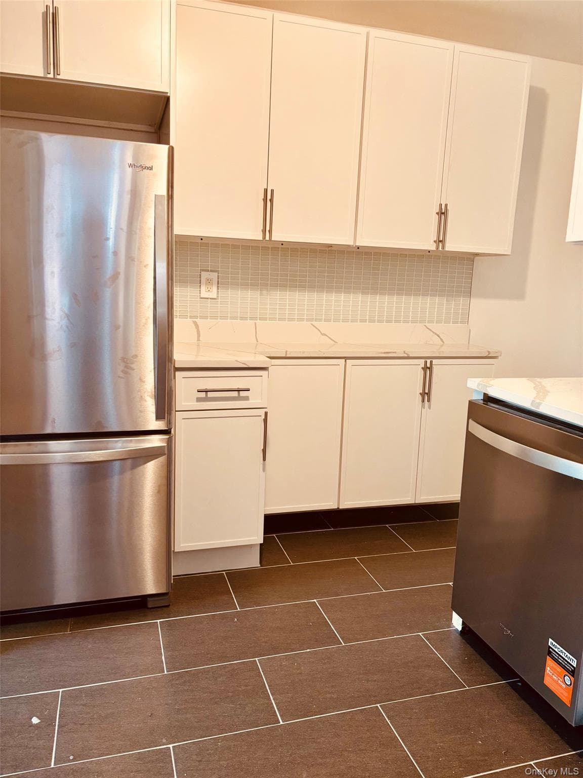1304 Midland Avenue Unit: A43 thumbnail 5