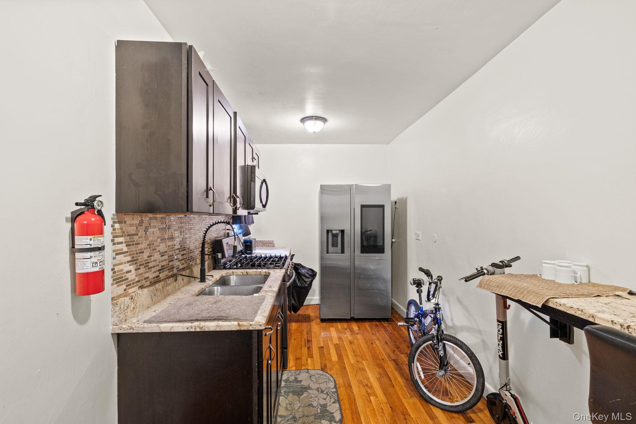 2105 Wallace Avenue Unit: 5A thumbnail 9