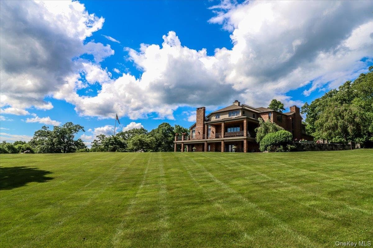16 Reynwood Drive thumbnail 4