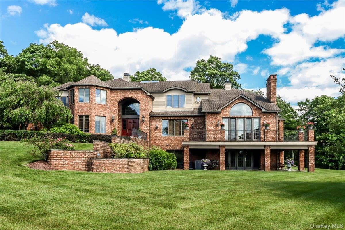 16 Reynwood Drive thumbnail 9