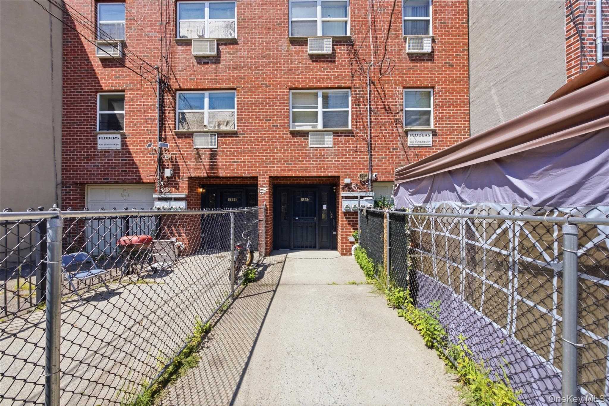 1395 Sutter Avenue thumbnail 2