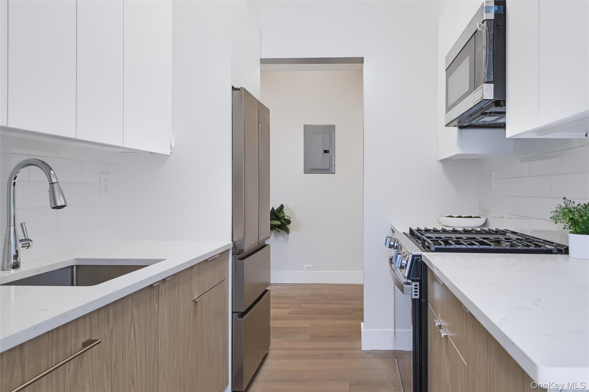 148-09 Northern Boulevard Unit: 6L thumbnail 7