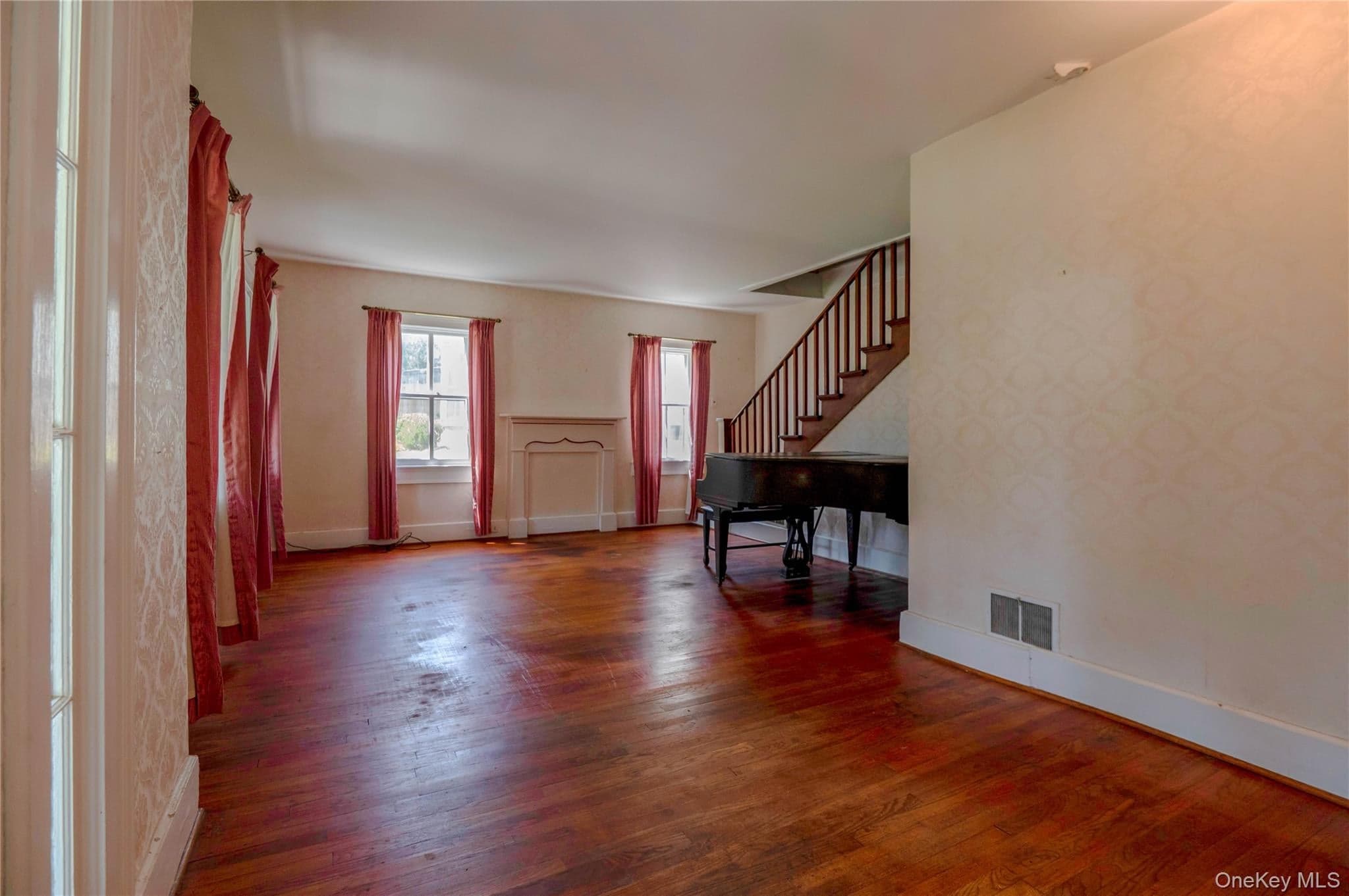 1402 Albany Avenue thumbnail 13