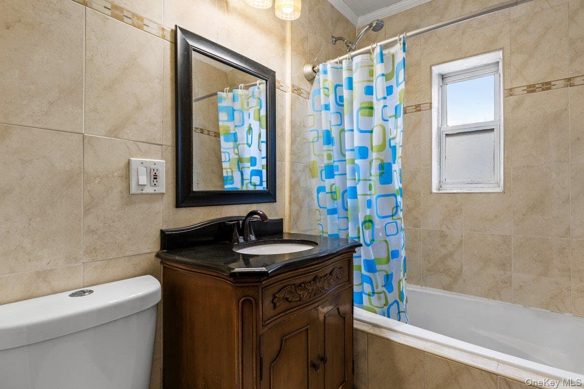 3241 Colden Avenue thumbnail 13
