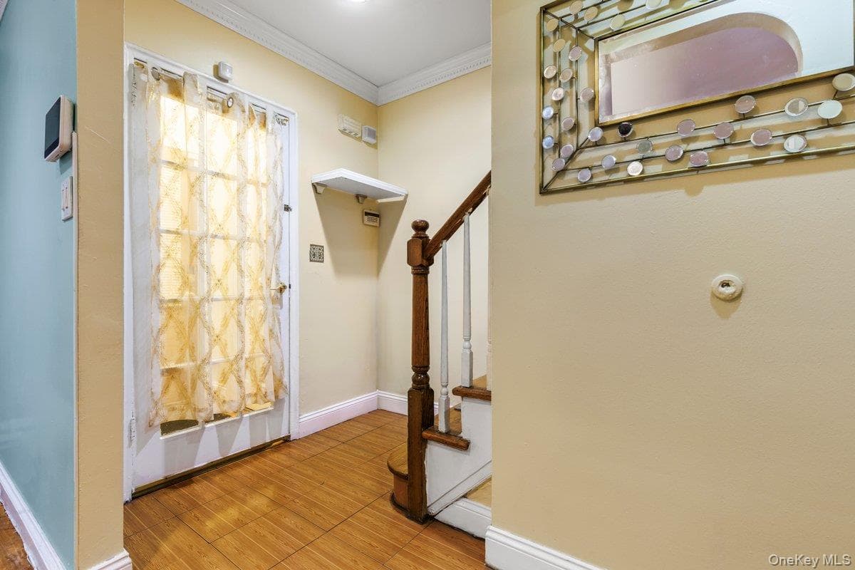 3241 Colden Avenue thumbnail 10