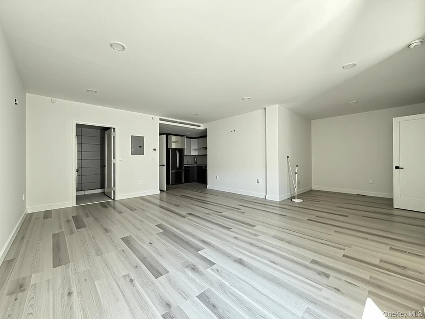 1238 63rd Street Unit: D342 thumbnail 2