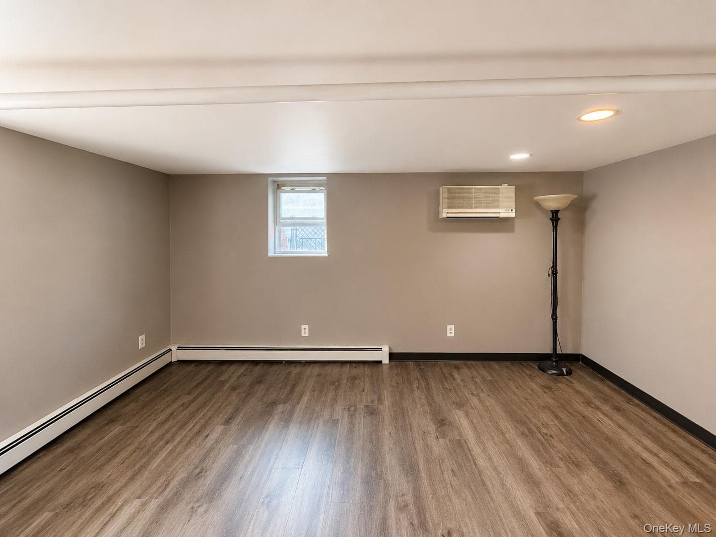 1374 Hobart Avenue thumbnail 34