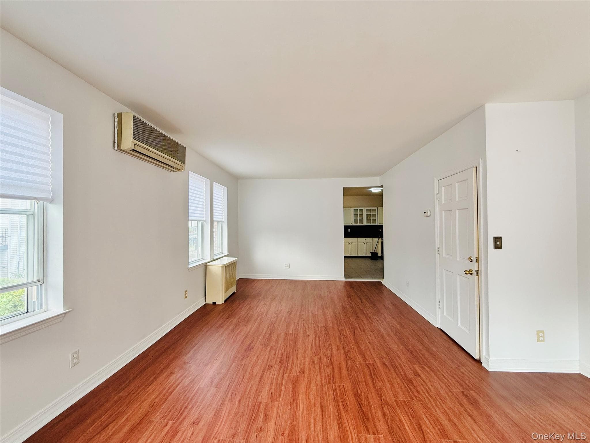 1374 Hobart Avenue thumbnail 5