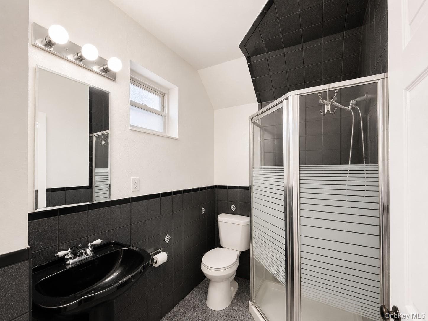 1374 Hobart Avenue thumbnail 14
