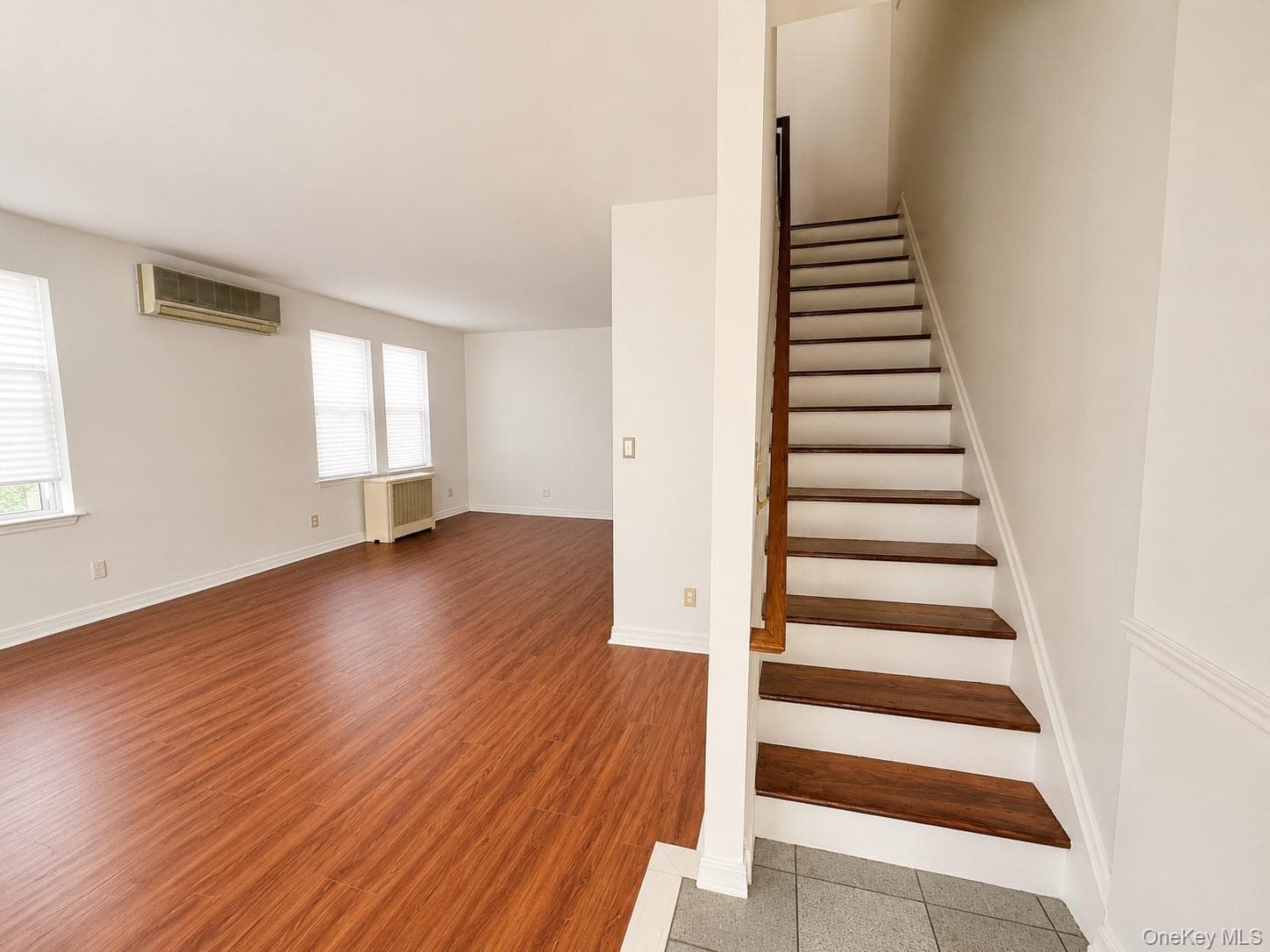 1374 Hobart Avenue thumbnail 18