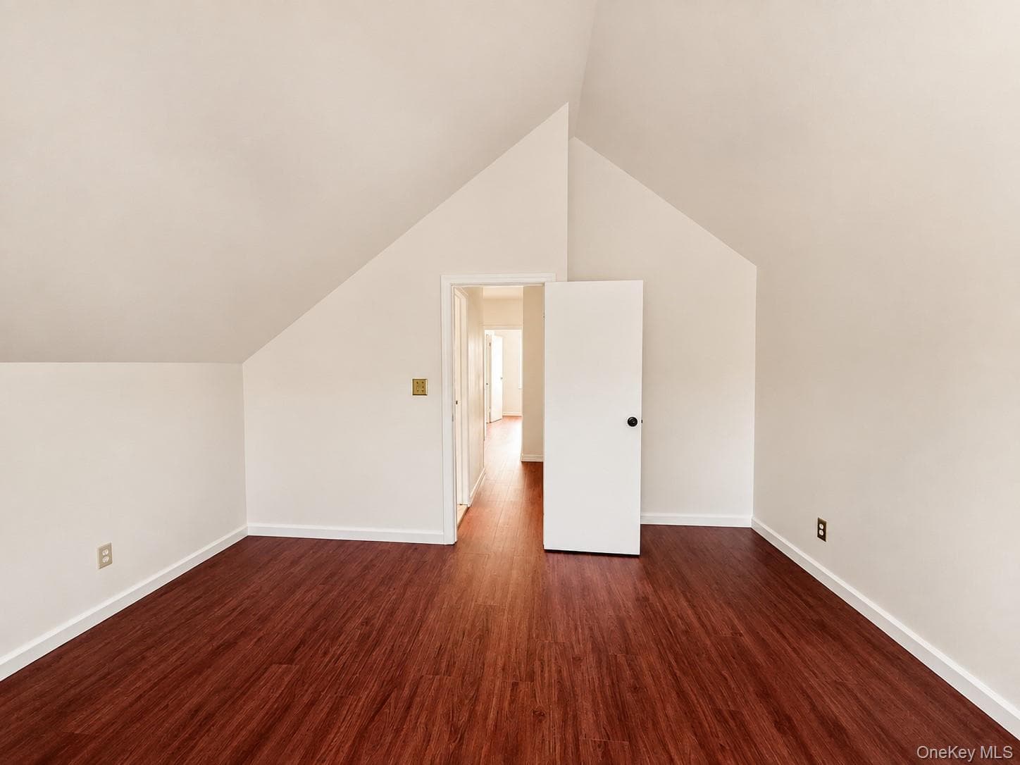 1374 Hobart Avenue thumbnail 26