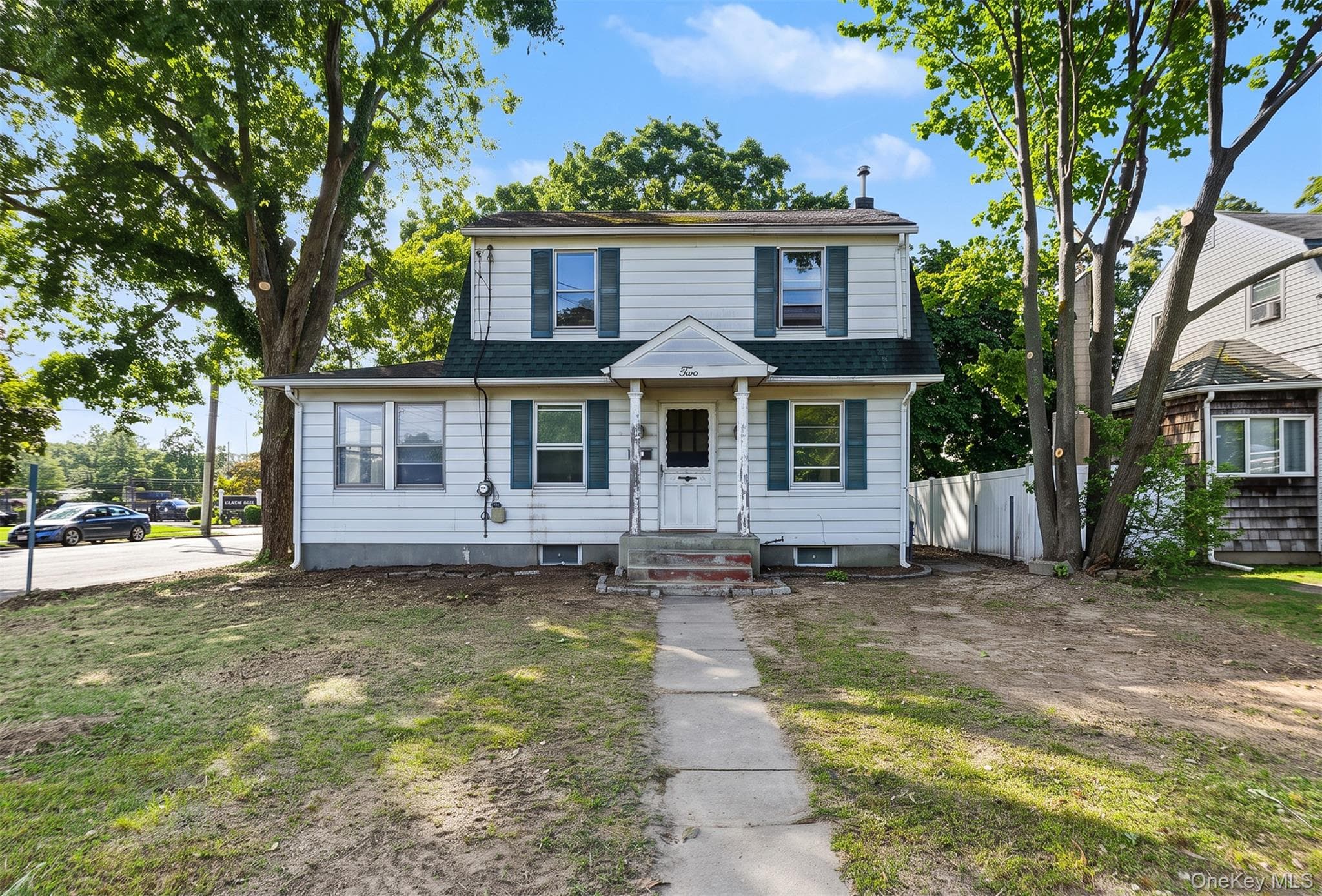 2 Willett Avenue photo 1