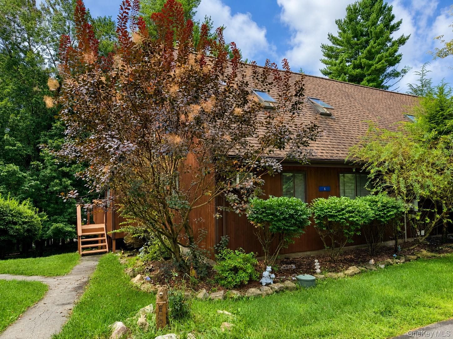 6 Water Lilly Lane thumbnail 2