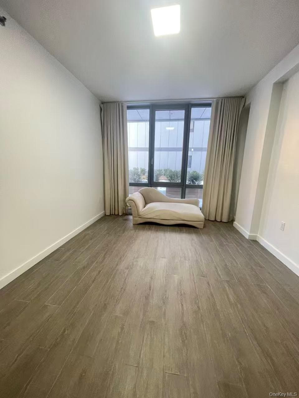 144-27 Sanford Avenue Unit: 2C thumbnail 2