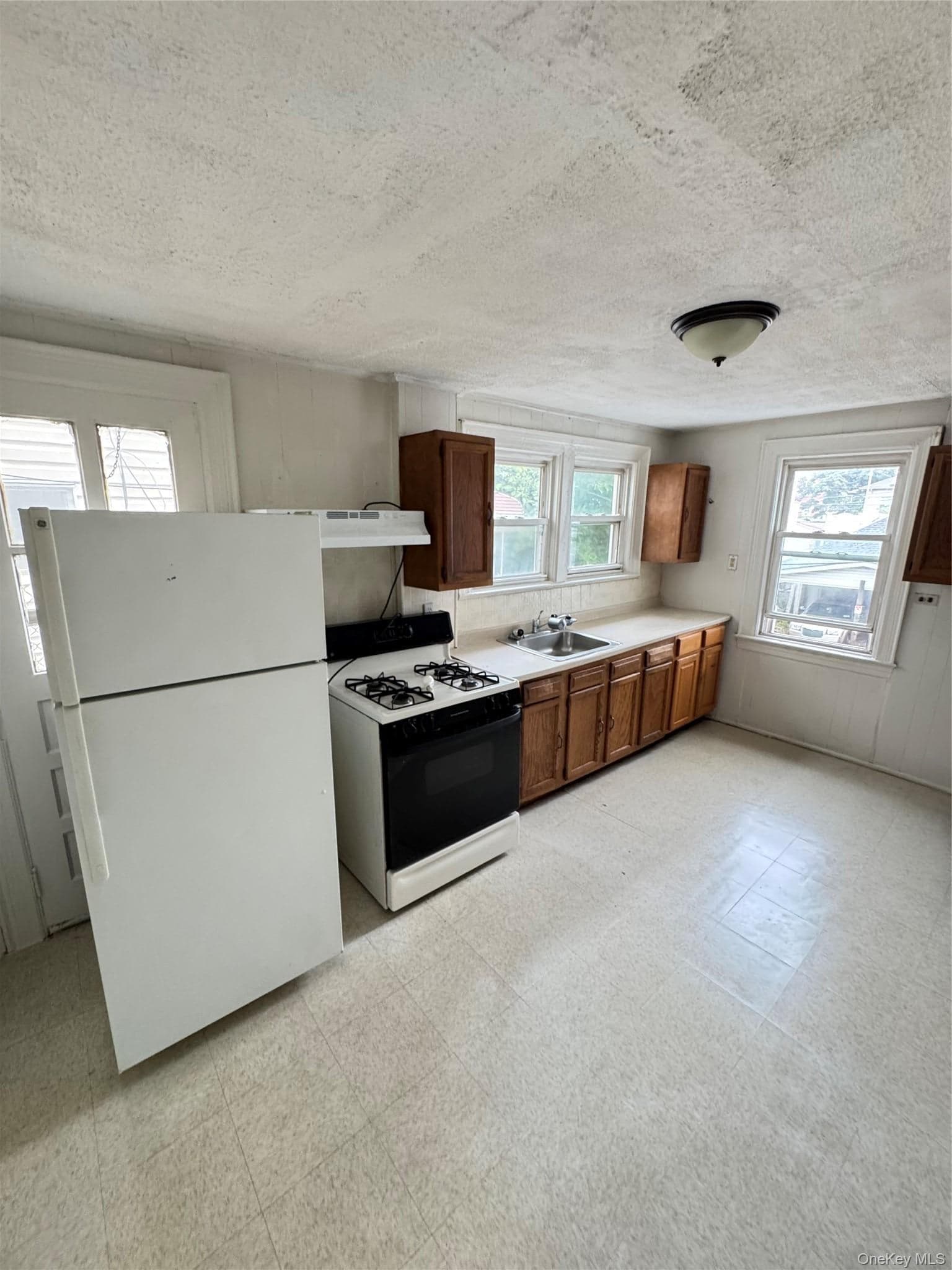 793 N Oak Drive thumbnail 10