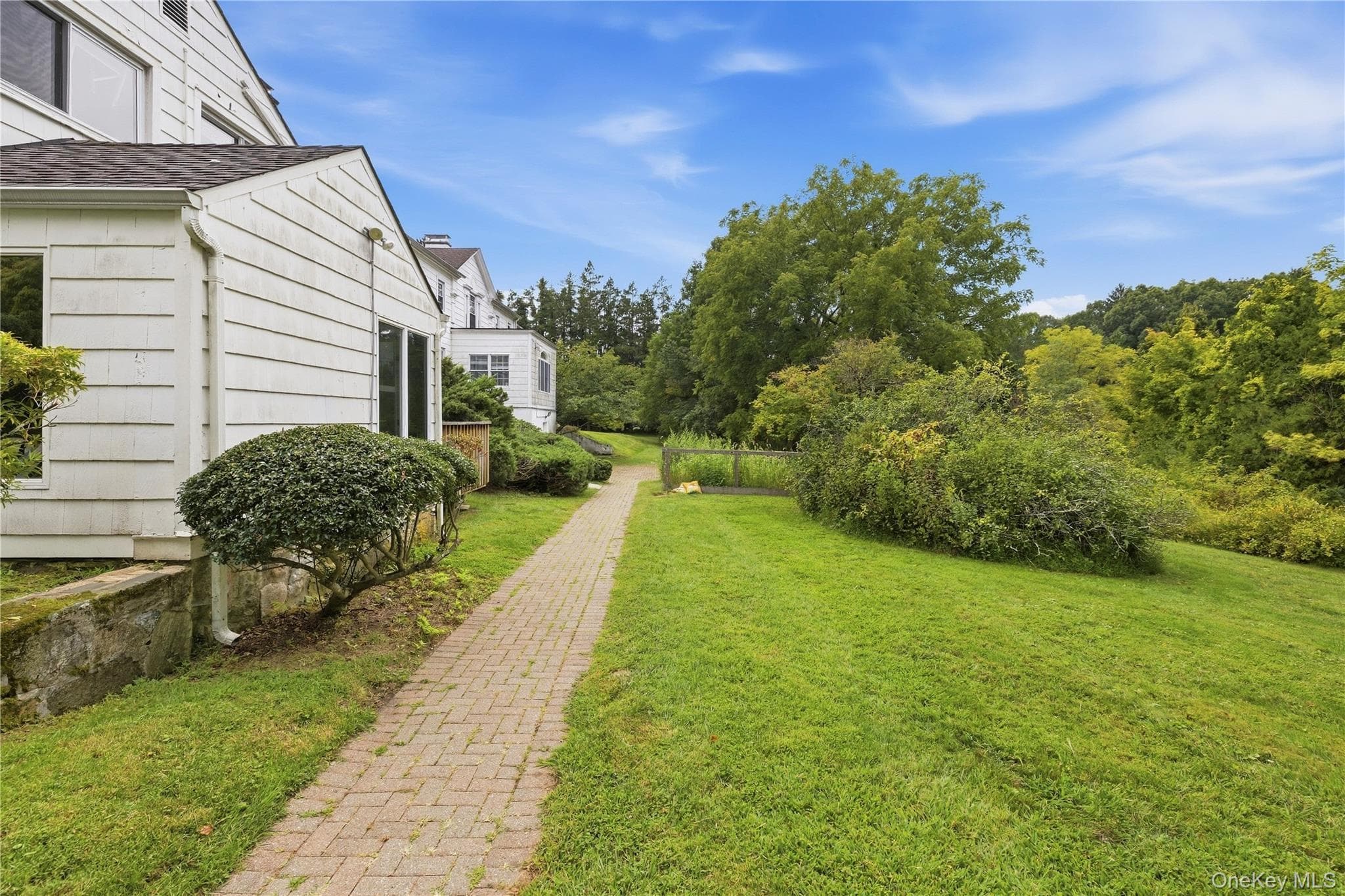 600 Bedford Road thumbnail 33