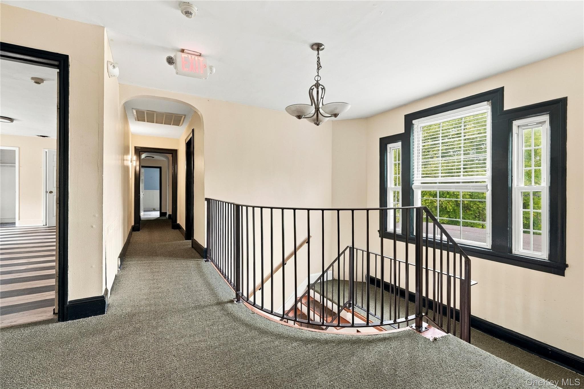 600 Bedford Road thumbnail 19