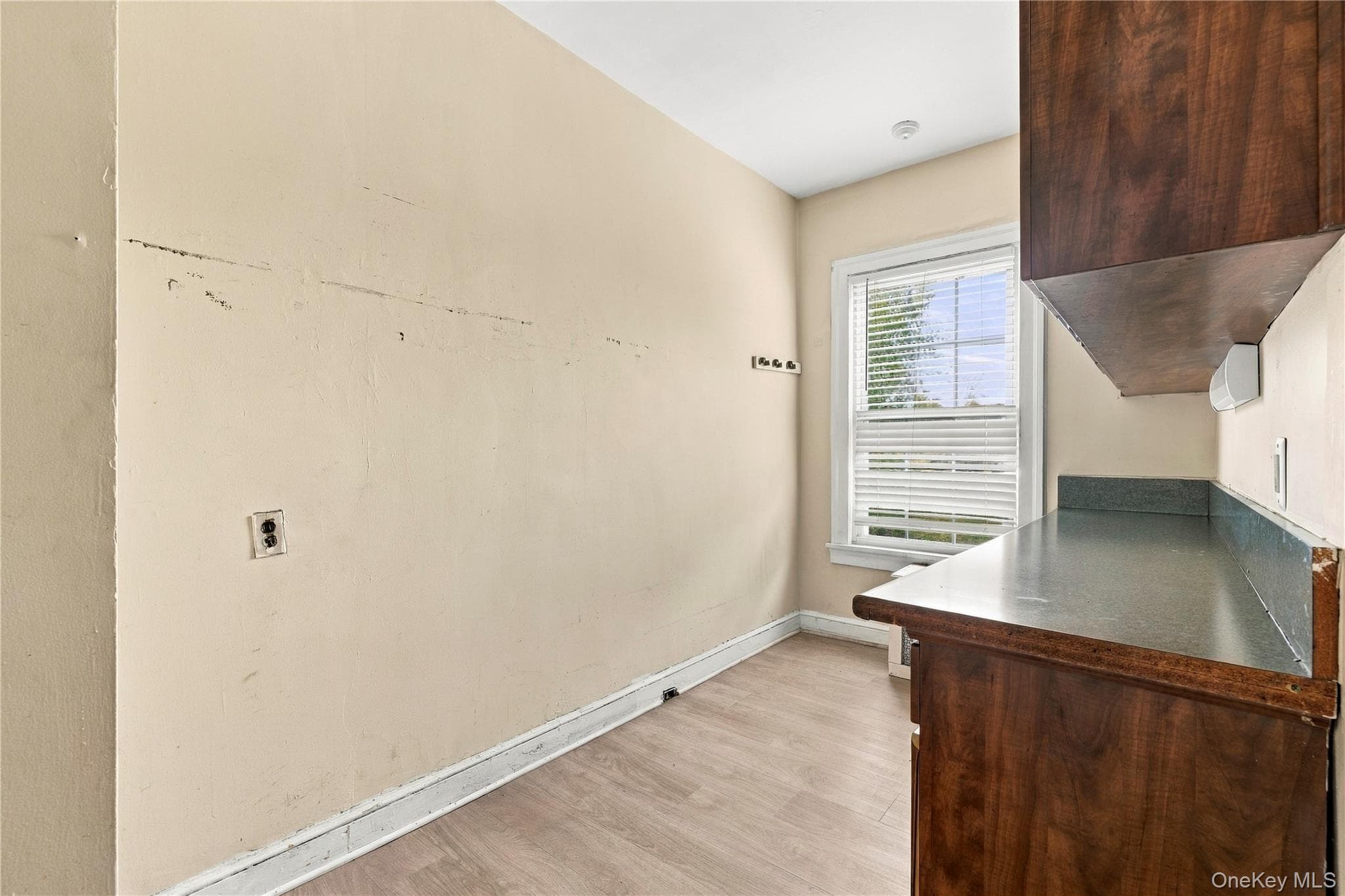 600 Bedford Road thumbnail 12