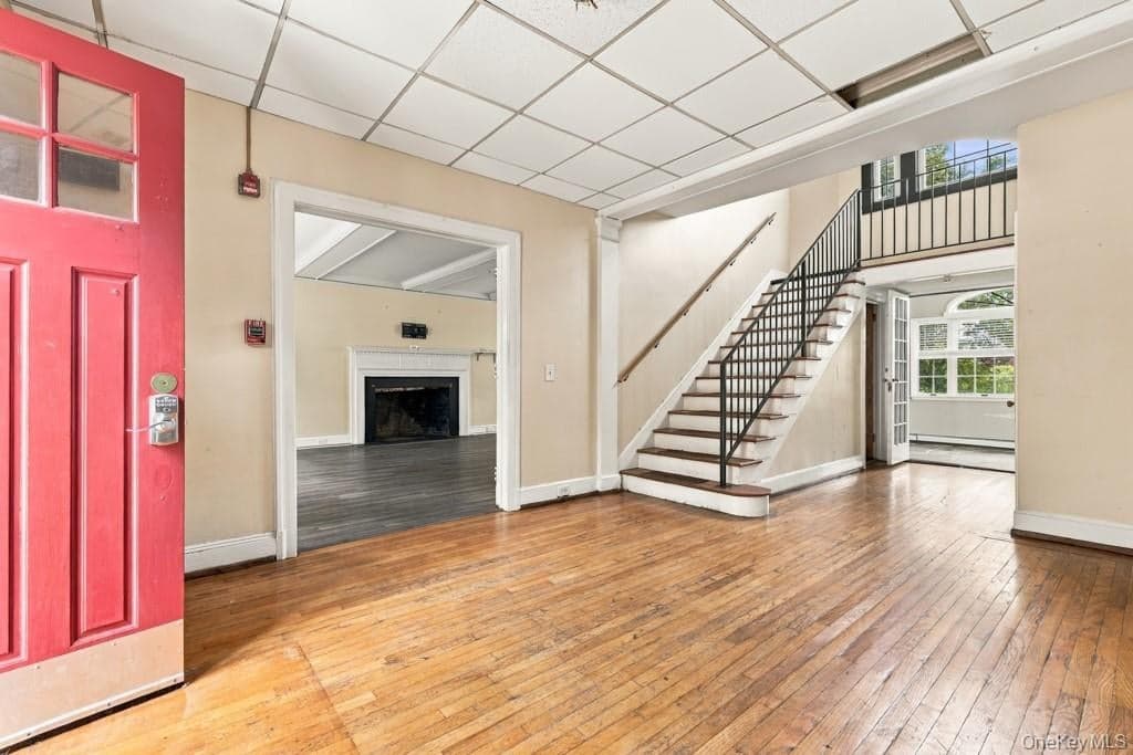 600 Bedford Road thumbnail 4