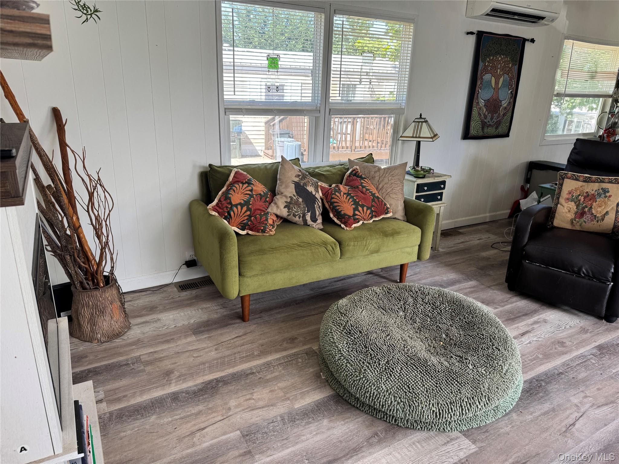 1964 River Road Unit: 40, Calverton