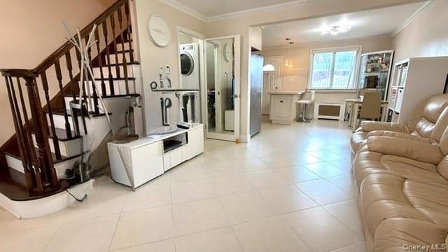 69-04 218th Street Unit: Duplex, Bayside
