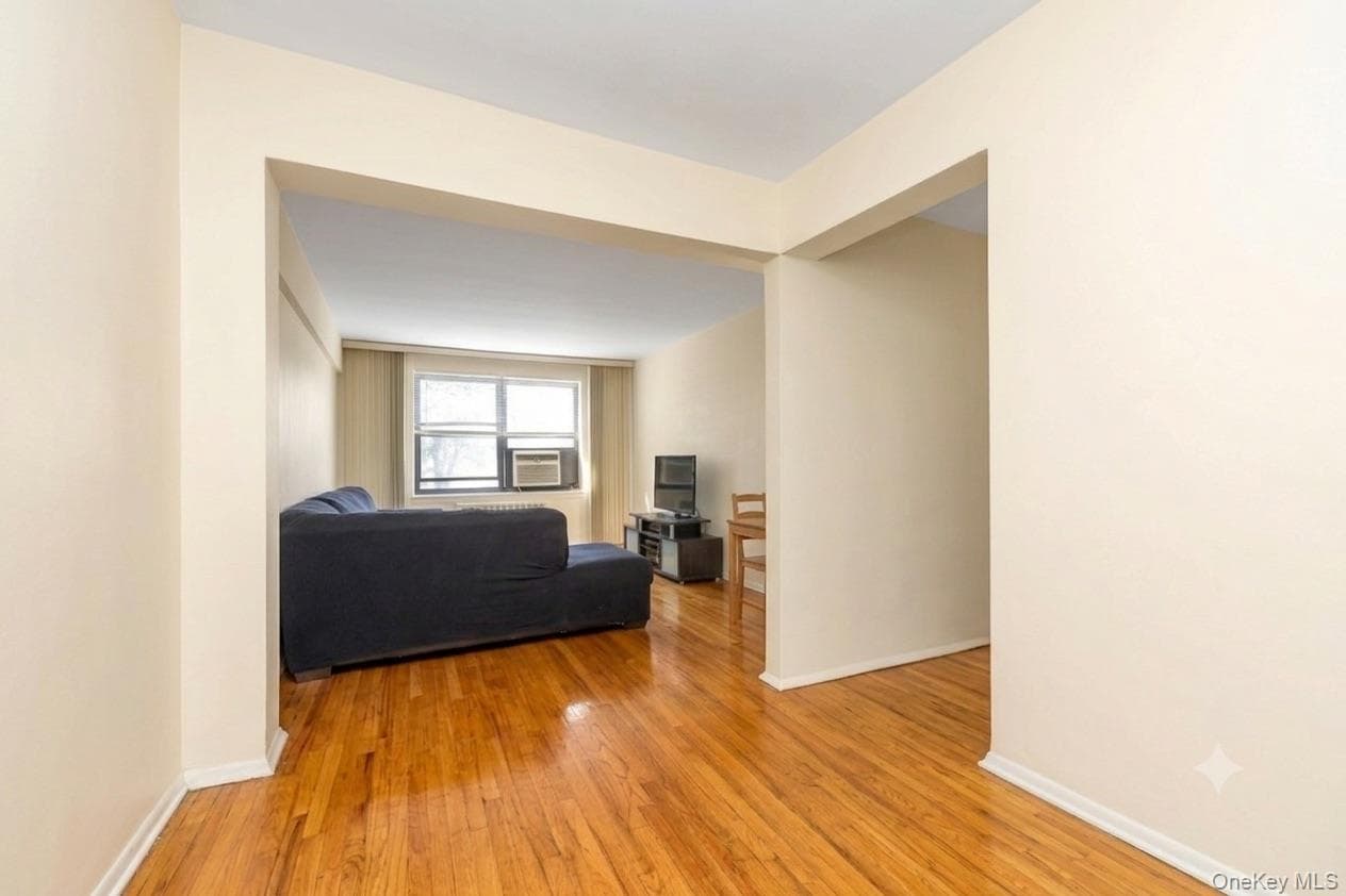 141-16 25th Road Unit: 2C thumbnail 4