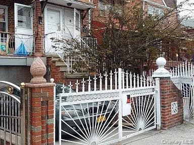 623 E 85th Street thumbnail 4